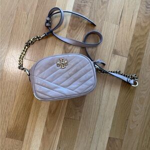 Tory Burch Quilted Crossbody in Light Blush with Gold Hardware